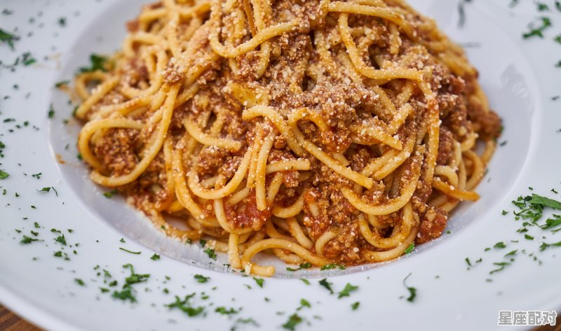 饭店以鱼起名的有哪些，三至四人饭店名字大全集 - 星座运势