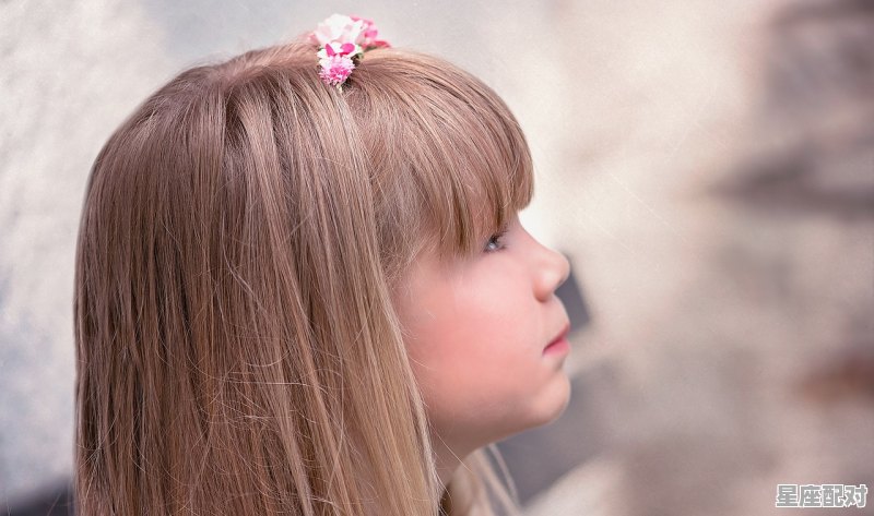 古筝版小苹果玉面小嫣然是谁,古筝 小苹果 女孩 名字 古筝版小苹果玉面小嫣然是谁,古筝 小苹果 女孩 名字 - 星座运势