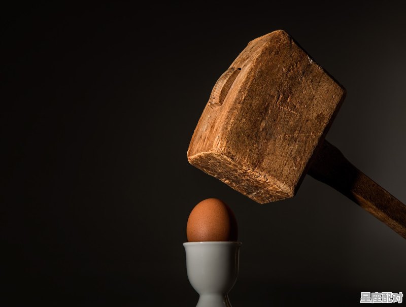 刘嘉玲梁朝伟什么星座，刘嘉玲是什么星座 - 星座运势