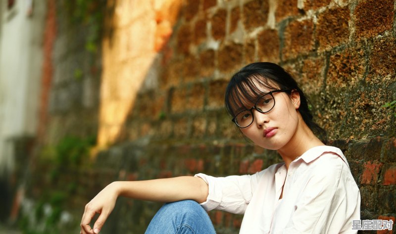 处女女如何对待男票的红颜知己？ - 星座运势