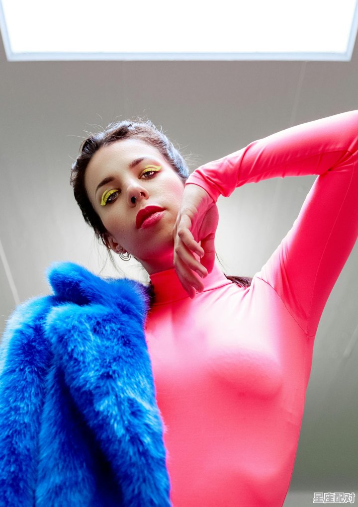 解读水瓶女的少女情怀 解读水瓶女的少女情怀 - 星座运势