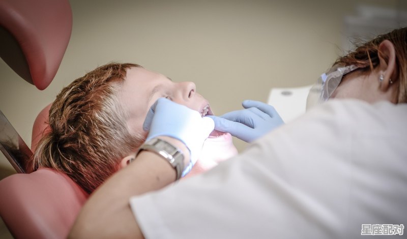 维吾尔人有哪些习俗_新疆过节风俗 维吾尔人有哪些习俗_新疆过节风俗 - 星座运势