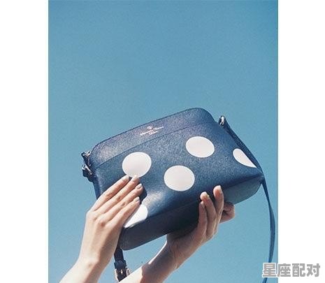 猫耳朵标志的背包品牌 - 星座运势