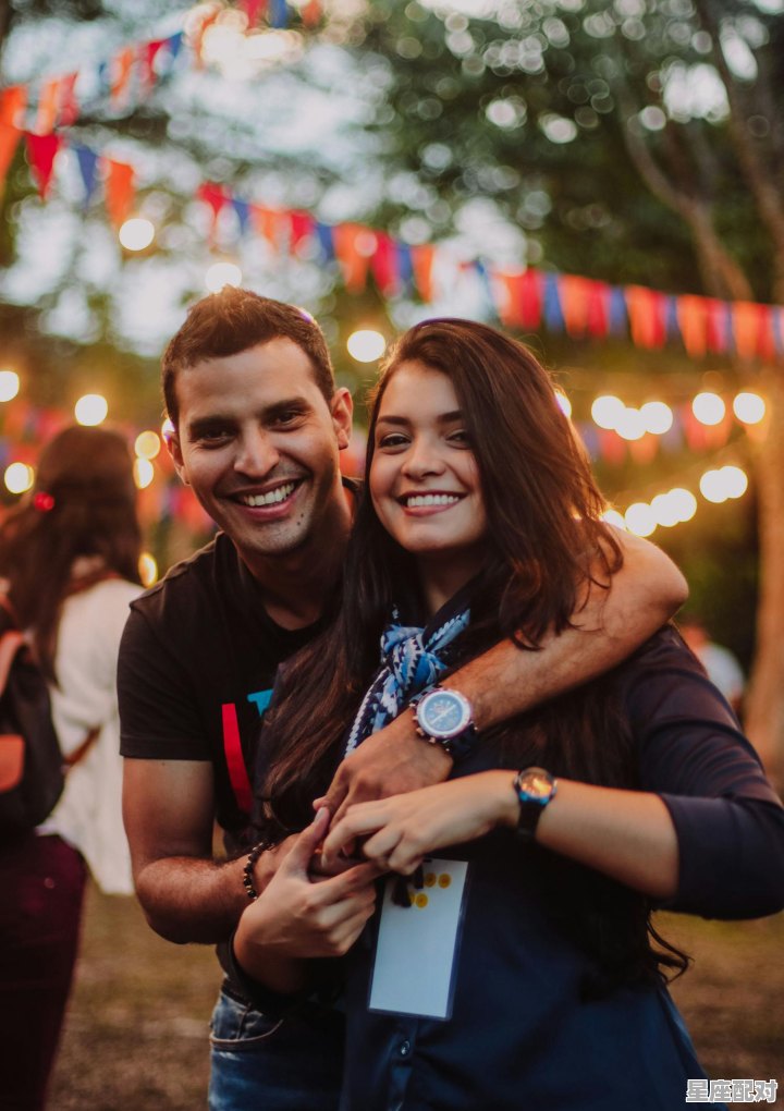 两个星座相同的人适合谈恋爱吗,情侣星座配对男女准吗 - 星座运势