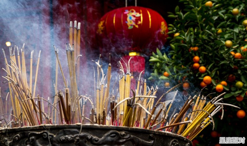 中秋送礼初九初十可以吗，中秋过节送礼习俗 - 星座运势