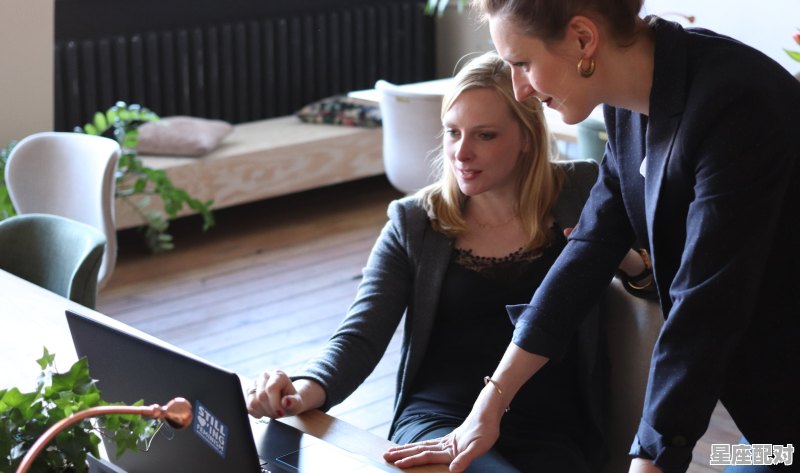 胡兵结婚了吗，他多大了，2月14日是什么星座 - 星座运势