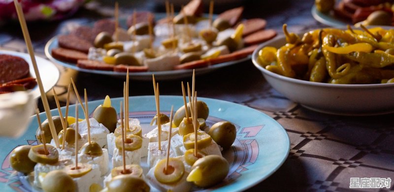 中秋节的来历和习俗是什么，讲解中秋由来和习俗 - 星座运势