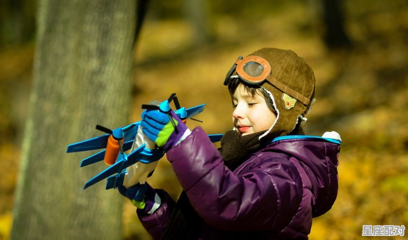 水瓶座男性格特点和弱点,水平座男生性格特点 水瓶座男性格特点和弱点,水平座男生性格特点 - 星座运势