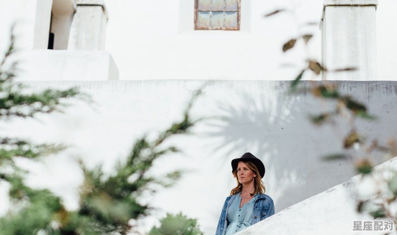 水瓶座与巨蟹座配吗_巨蟹座男和水瓶座女，配吗 - 星座运势