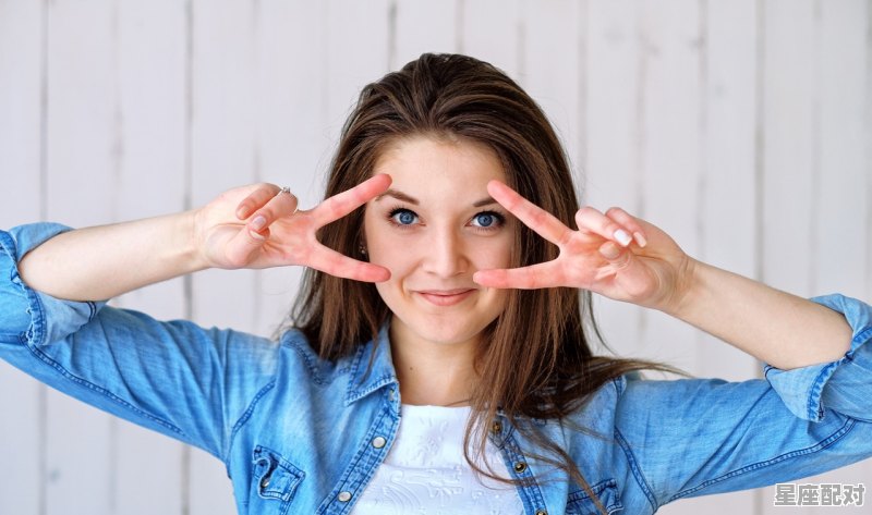 巨蟹男水瓶女为什么是绝配_79水瓶女和74巨蟹男婚配 - 星座运势