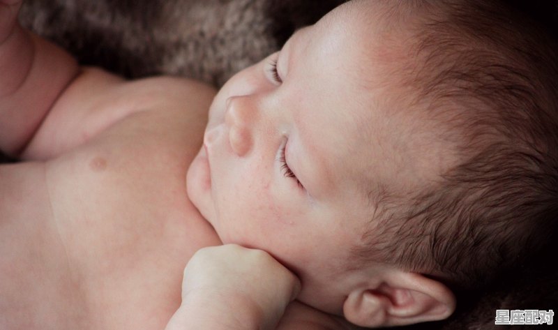 属猪的水瓶男性格，属猪天秤座性格 - 星座运势