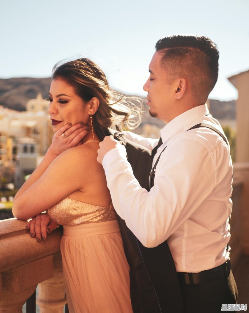 我与老公结婚十年，他心里还老忘不了初恋情人，我该如何办_梦到前对象 - 星座运势