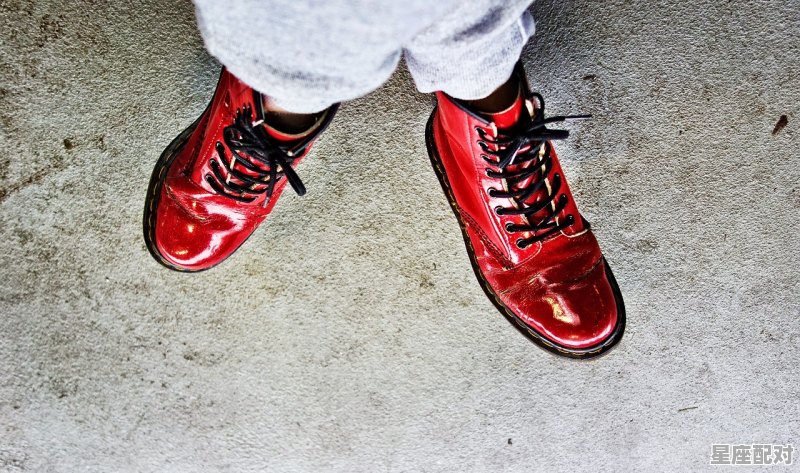 穿新衣的寓意,梦到穿红衣服 穿新衣的寓意,梦到穿红衣服 - 星座运势