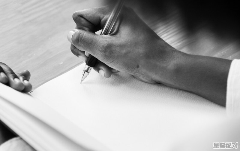 晕倒后感觉自己处在一个独立的黑暗空间,感觉到前所未有的舒适感,这是怎么回事啊_一个人晕倒自己醒来无助的文案 晕倒后感觉自己处在一个独立的黑暗空间,感觉到前所未有的舒适感,这是怎么回事啊_一个人晕倒自己醒来无助的文案 - 星座运势