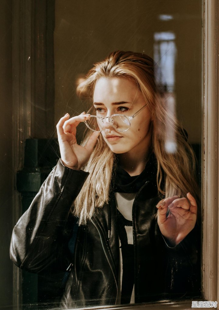 双鱼座男生真实性格,双鱼座的性格双鱼座的性格 - 星座运势