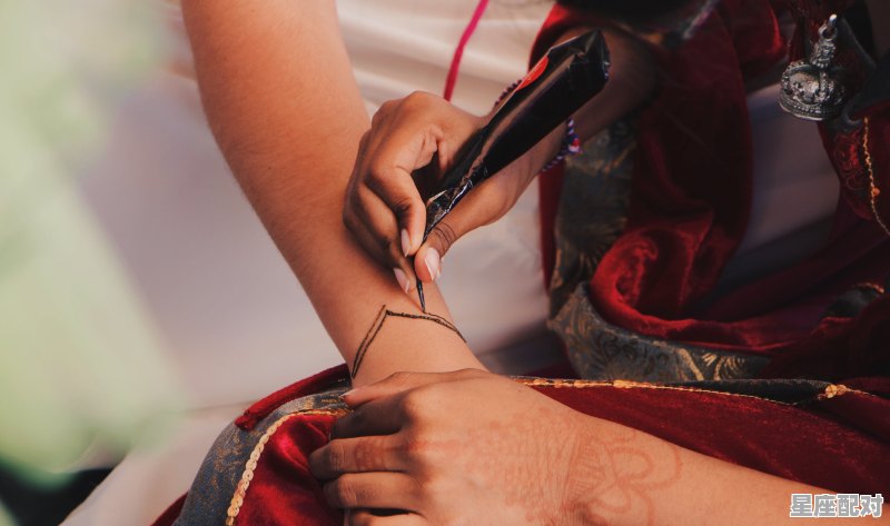 真的有男士胸罩吗,梦到胸罩 - 星座运势