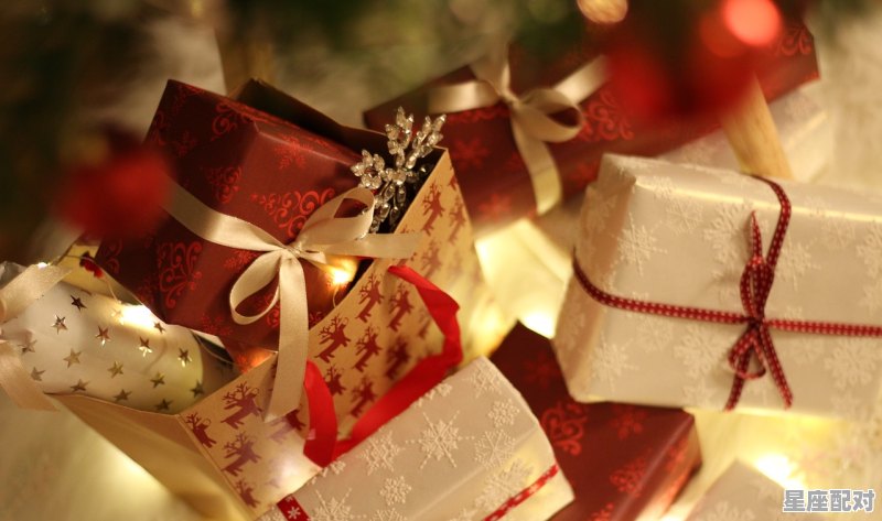 年前订婚好还是年后好_过年送礼晚上去可以吗 年前订婚好还是年后好_过年送礼晚上去可以吗 - 星座运势