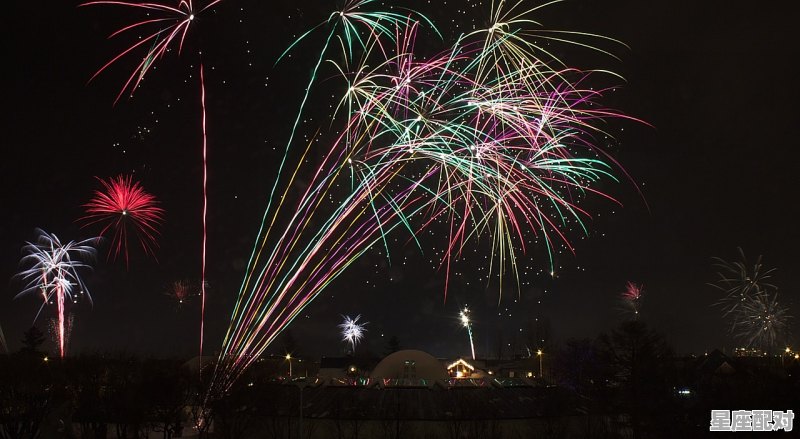 七彩的近义词有什么_梦到热带鱼 七彩的近义词有什么_梦到热带鱼 - 星座运势