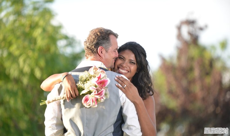 能给巨蟹女终身幸福的星座男,巨蟹和什么星座配对最幸福呢女生 能给巨蟹女终身幸福的星座男,巨蟹和什么星座配对最幸福呢女生 - 星座运势