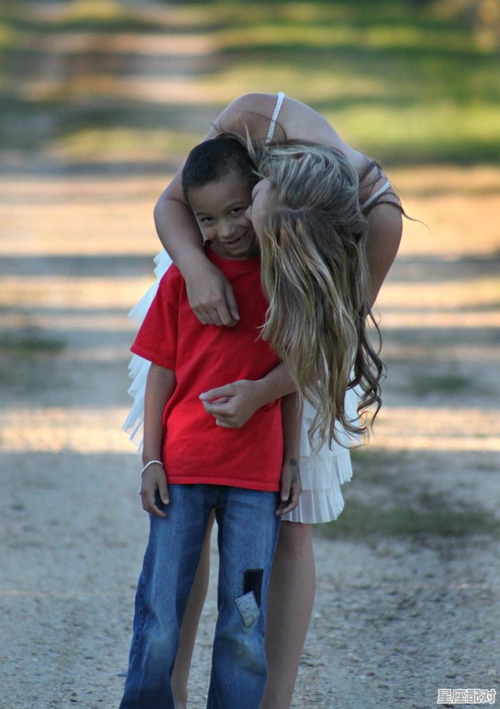 狮子座最配什么座的男生_狮子座和什么座的男孩最配 - 星座运势