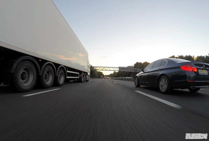 桑塔纳主驾驶座位下的盒子是什么,盒子是什么星座 桑塔纳主驾驶座位下的盒子是什么,盒子是什么星座 - 星座运势