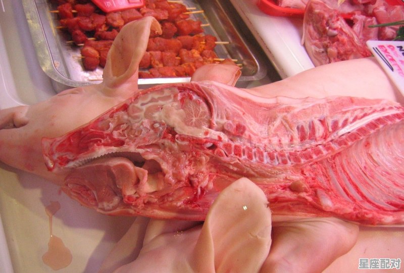 猪肉炒有气味是怎么回事,梦到吃生猪肉 - 星座运势
