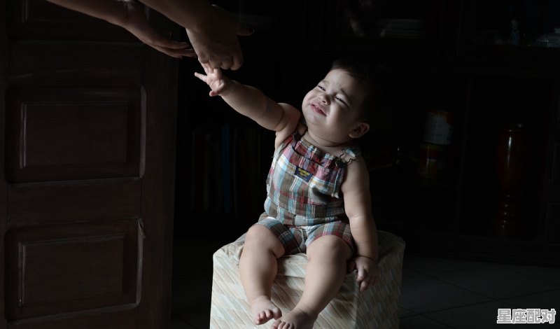 俄罗斯的小孩冬天洗冷水不会冻坏吗，孩子头上浇冷水习俗 - 星座运势