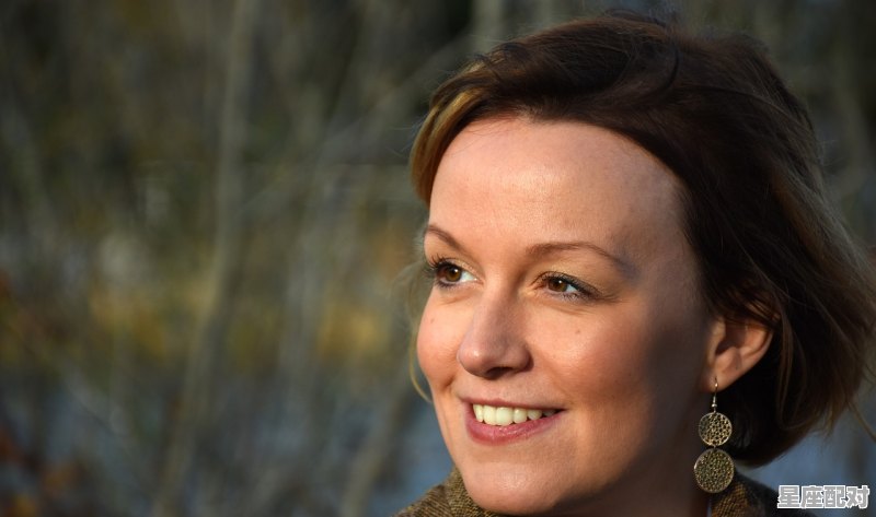 贾珍和秦可卿谁更漂亮_入巷什么意思 - 星座运势