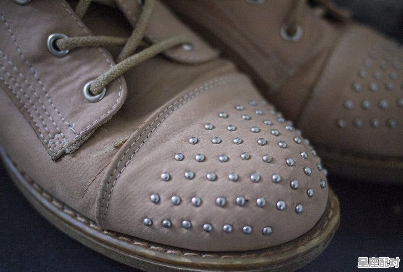 鞋子断了有什么寓意,梦到自己的鞋坏了 鞋子断了有什么寓意,梦到自己的鞋坏了 - 星座运势