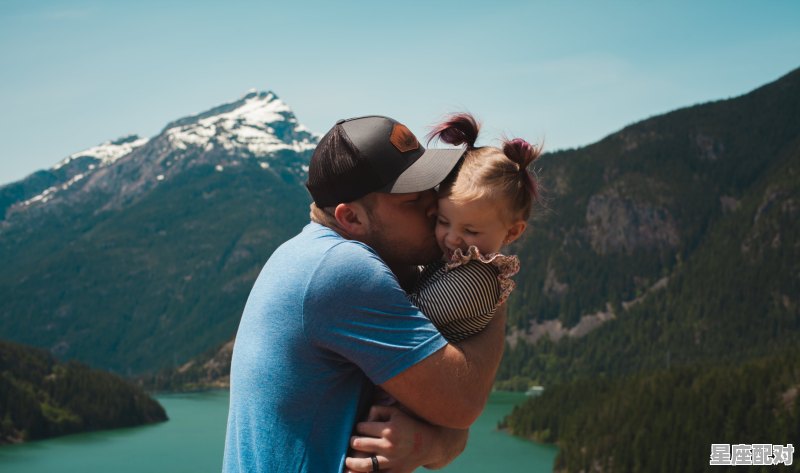 十首催人泪下母亲歌曲父亲_梦到妈妈掉河里 - 星座运势