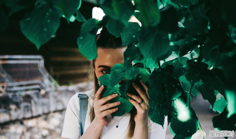 白羊座与水瓶座可以成为闺蜜吗_白羊座为什么和水瓶座一定是好朋友 - 星座运势