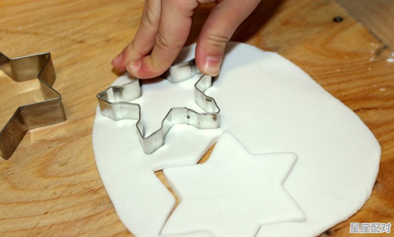 正确切蛋糕的方法_怎么切蛋糕吉祥 - 星座运势