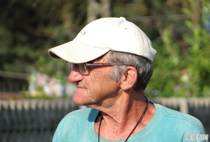 已故长辈托梦要衣服_别人送你衣服穿什么意思 - 星座运势