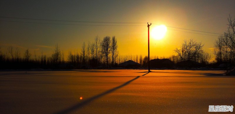 夜晚东方上空有七八颗星星在一堆的,也就是挤在一块,叫什么星星,或星座,8.13什么星座 夜晚东方上空有七八颗星星在一堆的,也就是挤在一块,叫什么星星,或星座,8.13什么星座 - 星座运势