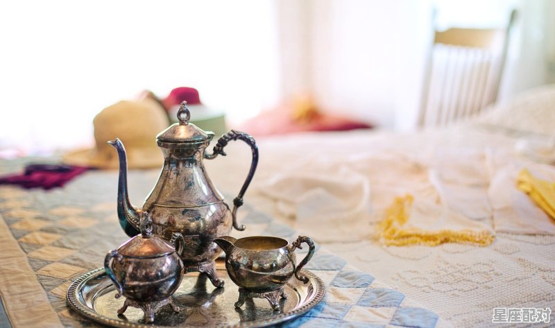 随着时间流逝而消失的习俗，传统习俗的消亡与坚持 - 星座运势