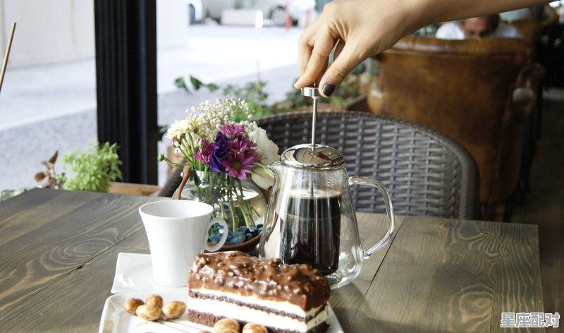 甘肃平凉十大名小吃,甘肃平凉招待客人的习俗 - 星座运势