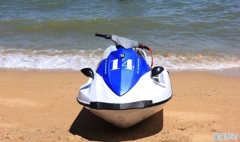 50公分的鱼缸铺底砂好吗，梦到给鱼缸换水 - 星座运势