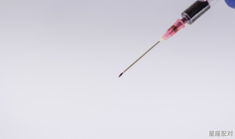 吊瓶管子里的要不要滴完,梦到打吊瓶回血 吊瓶管子里的要不要滴完,梦到打吊瓶回血 - 星座运势