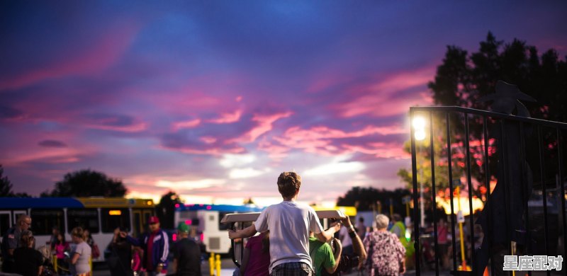 广西桂林第一次见面说什么话,桂林第一次过年去女朋友家的习俗 广西桂林第一次见面说什么话,桂林第一次过年去女朋友家的习俗 - 星座运势