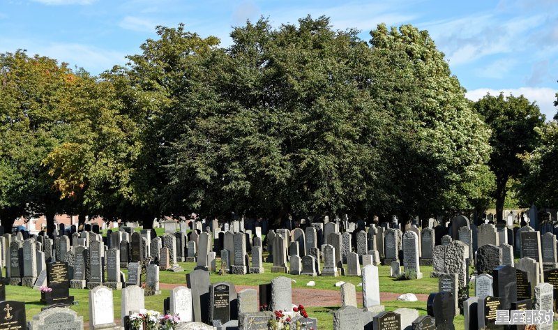 湘江战役纪念馆后面是纪念碑吗,桂林埋葬习俗 - 星座运势